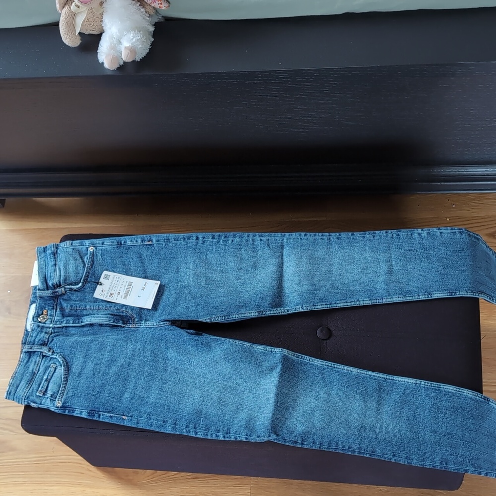 Zara Sculpt high rise ankle length skinny jeans in mid blue wash